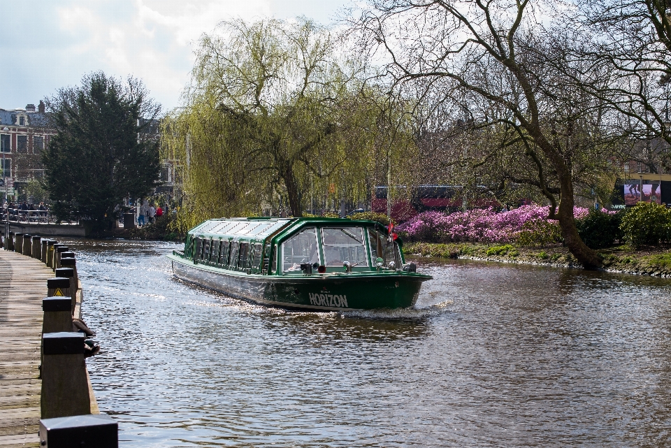 Barca fiume canale
 viaggio