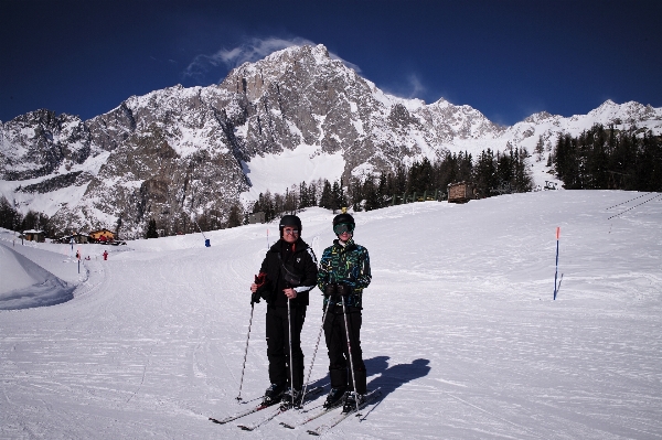 Mountain snow winter sky Photo