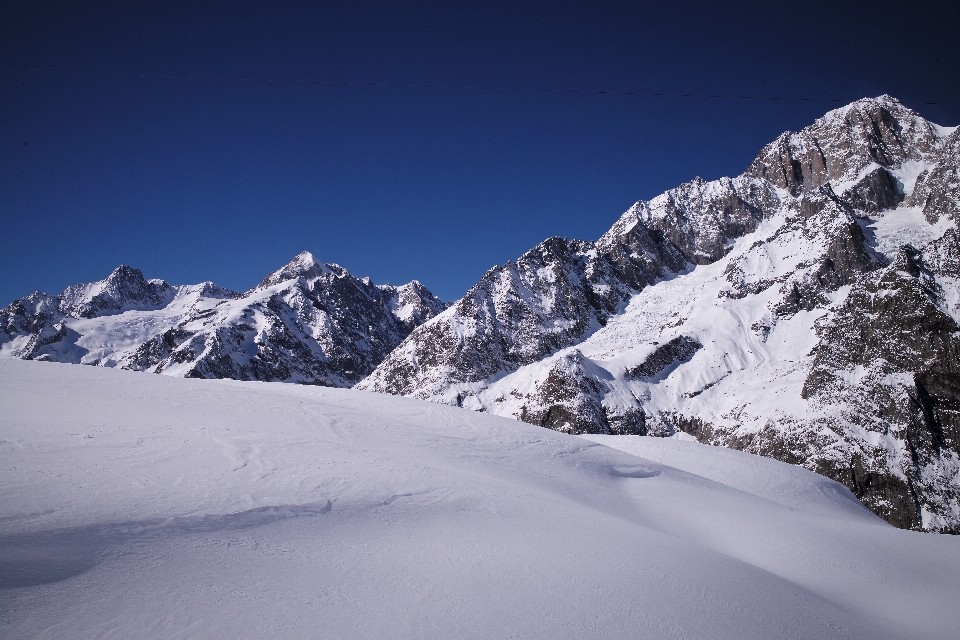 山 雪 冬天 天空