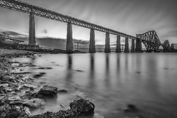 Water black and white bridge Photo