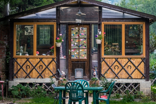 Foto Casa finestra capannone portico
