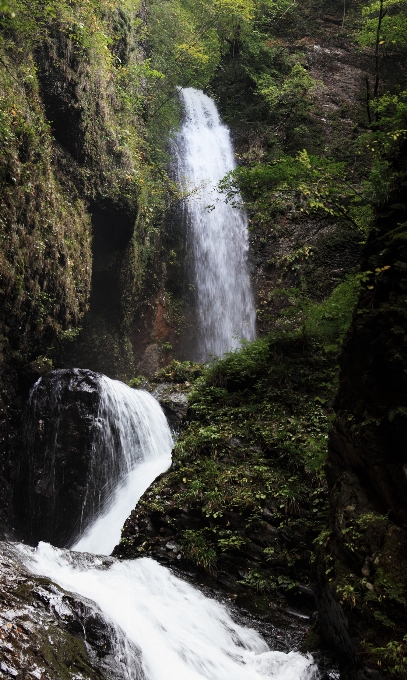 Agua cascada stream alto