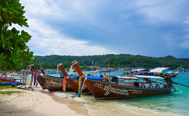 Foto Pantai laut pesisir air