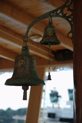 Wood bell nikon lighting Photo