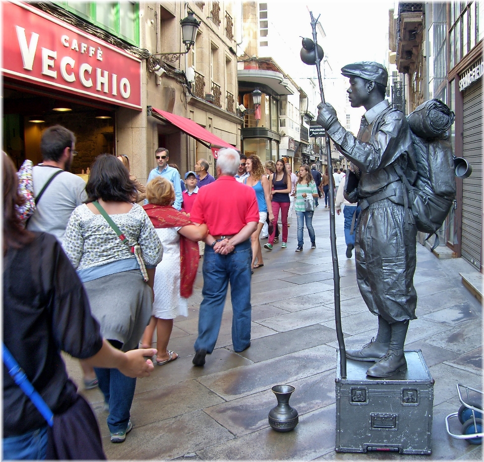 Pessoas urbano monumento europa