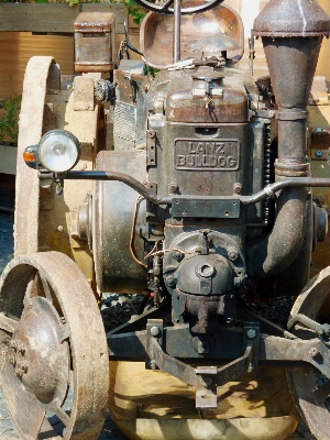 テクノロジー 車 トラクター 車輪 写真