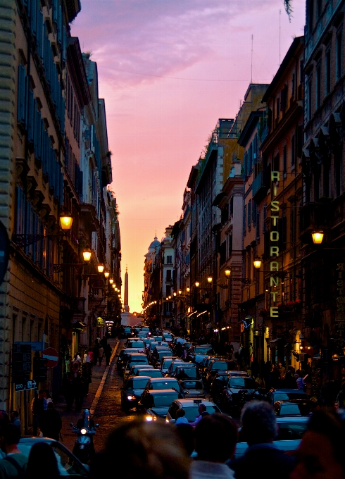 Sol pôr do estrada rua