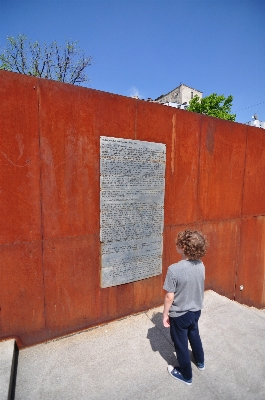 Foto Arsitektur kayu dinding monumen