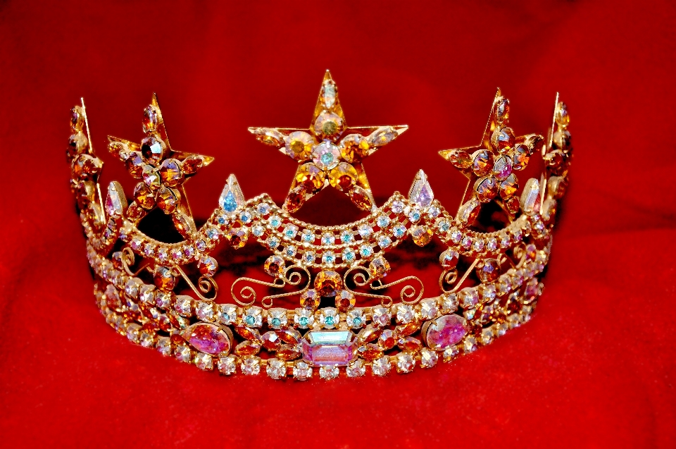 Clothing headgear crown jewellery