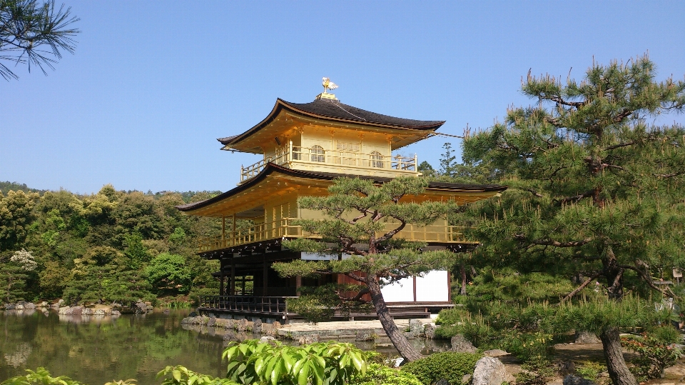 Building tower japan place of worship