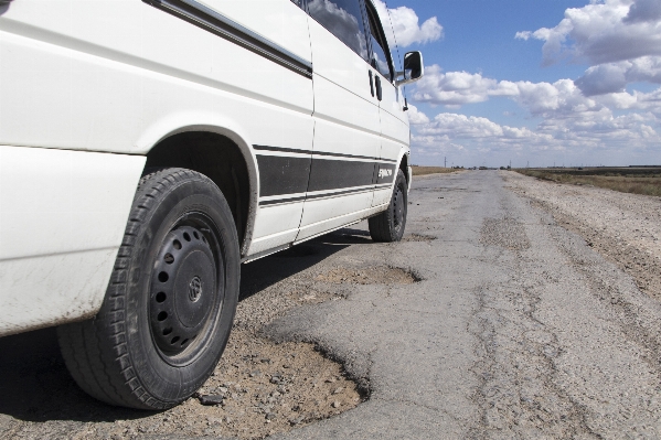 Road car hole volkswagen Photo