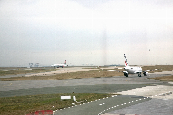 Air paris airport airplane Photo