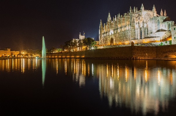 Water light architecture skyline Photo