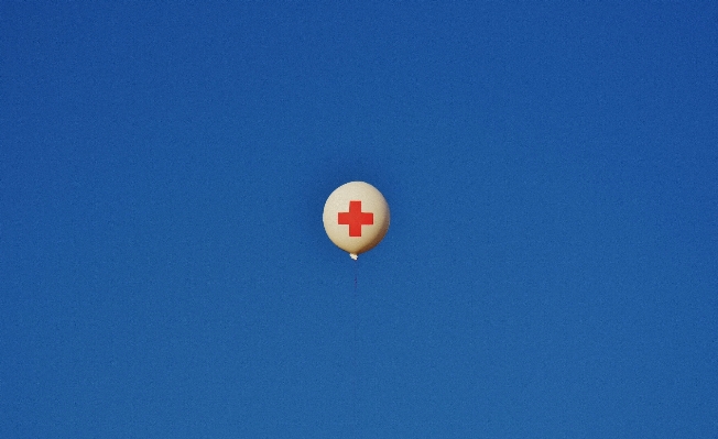 Himmel ballon heißluftballon flugzeug Foto