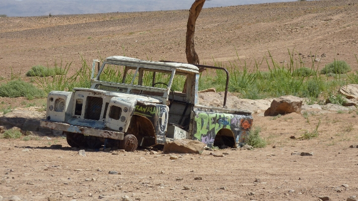 Car automobile desert adventure Photo