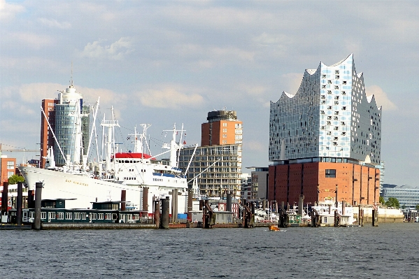 Sea dock boat skyline Photo