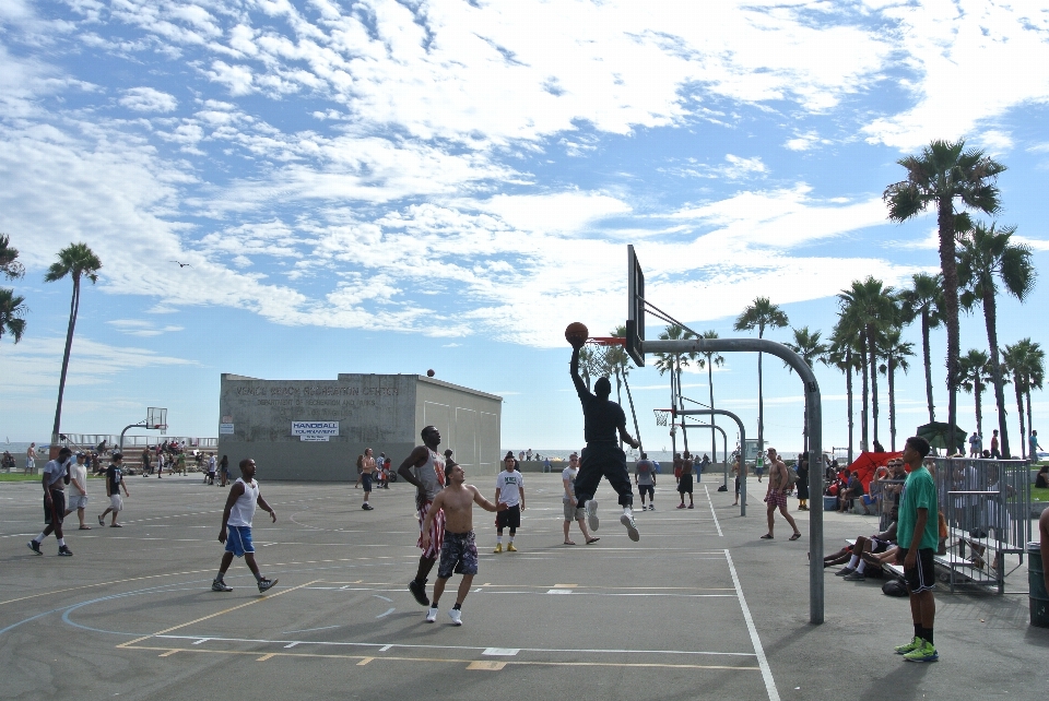 Structure sport walkway basketball