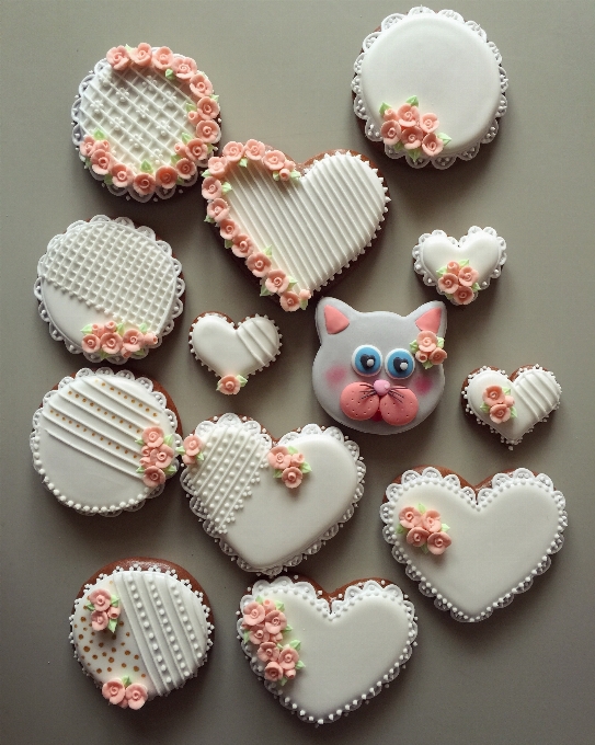 Sweet petal heart food