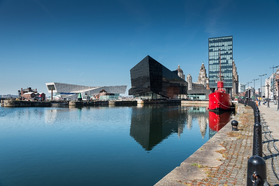 Sea coast dock architecture