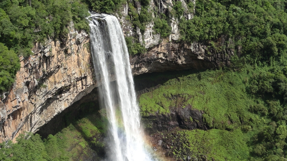 Landscape waterfall lawn formation