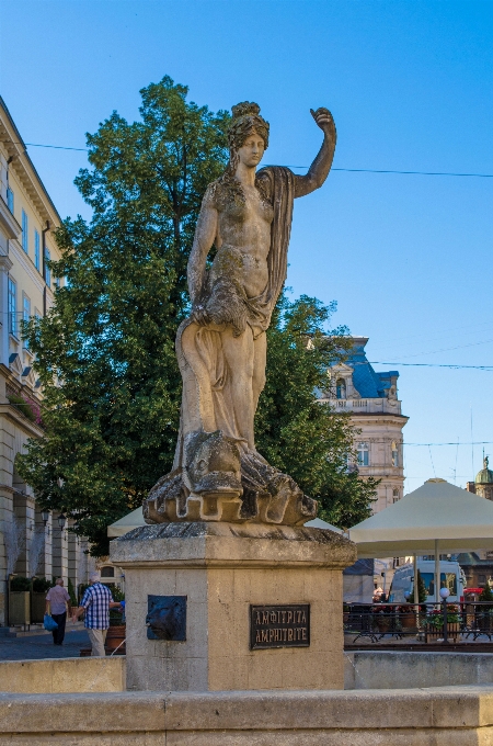 Jalan bangunan kota monumen