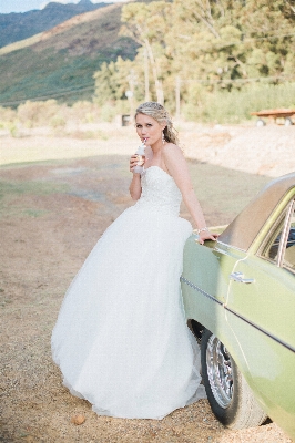 Foto Homem mulher branco casamento