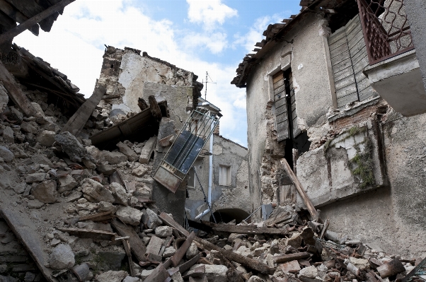 House alley rubble ruins Photo