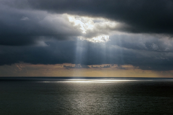 Foto Mare acqua oceano orizzonte