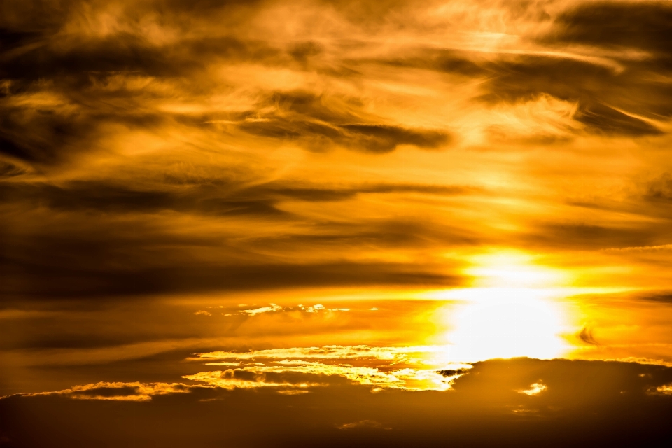 Nature horizon light cloud