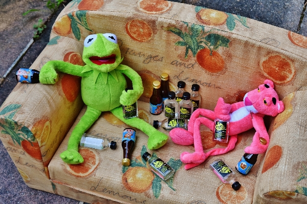 Play drink frog toy Photo