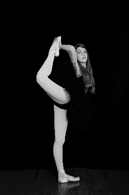 Black and white female dance balance Photo