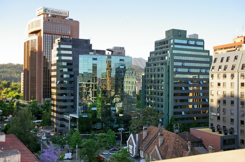 Die architektur horizont stadt wolkenkratzer