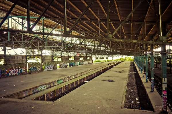 Foto Arsitektur struktur melacak jendela