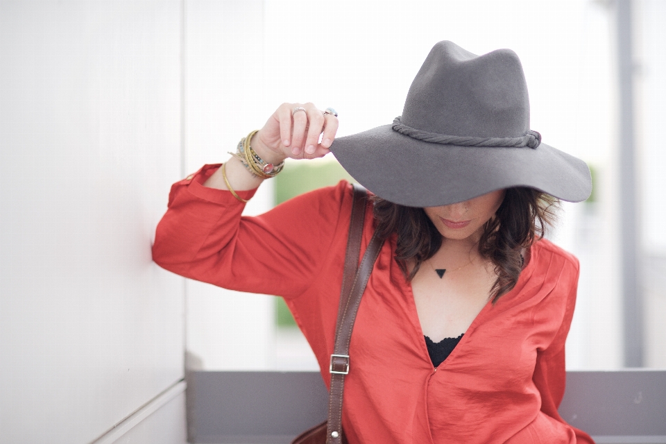 Femme chapeau vêtements dame