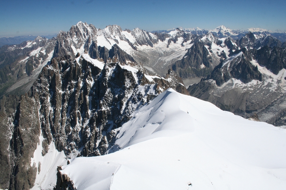 Montaña nieve invierno aventura