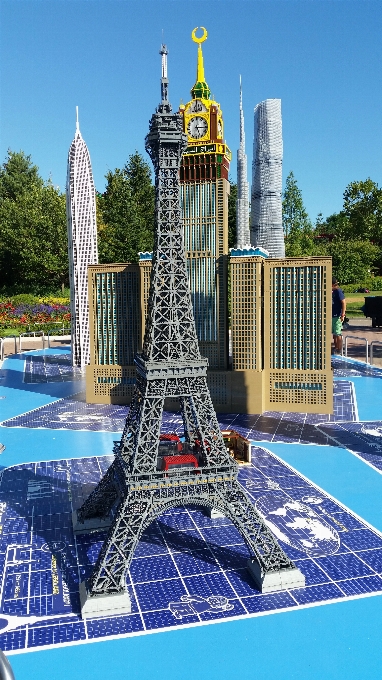 Tour eiffel paris gratte-ciel parc d'attractions
