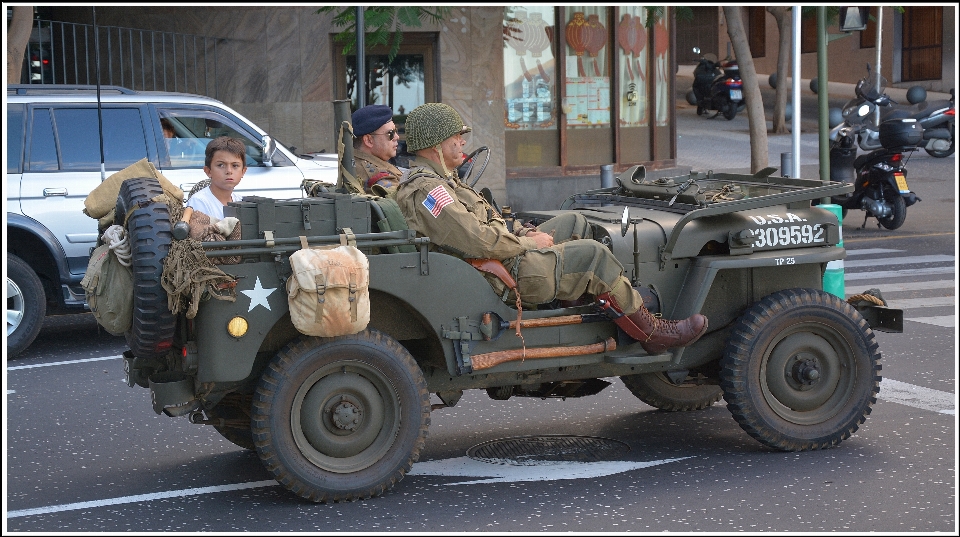 Auto jeep militare esercito