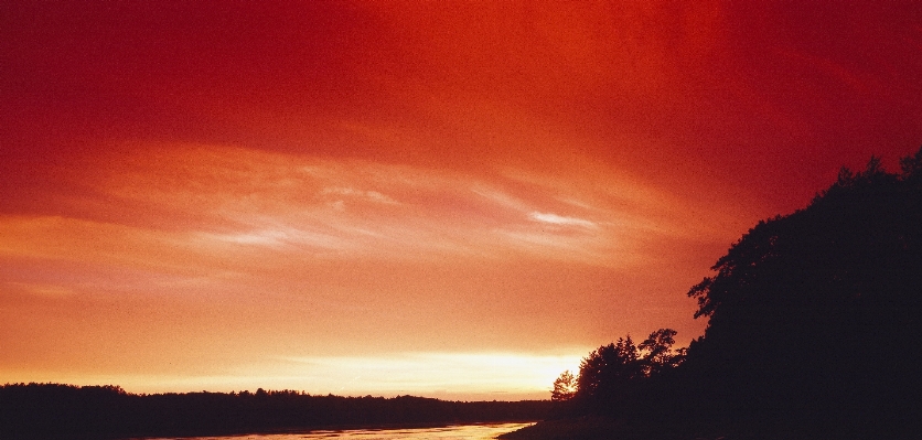 Sea water horizon silhouette Photo