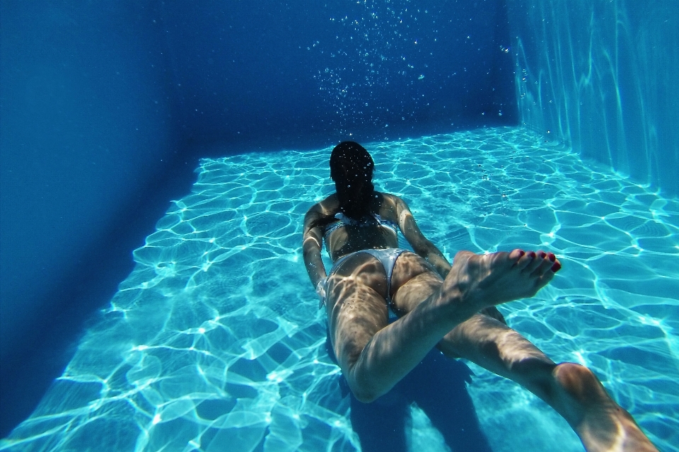 Sea diving underwater swimming pool