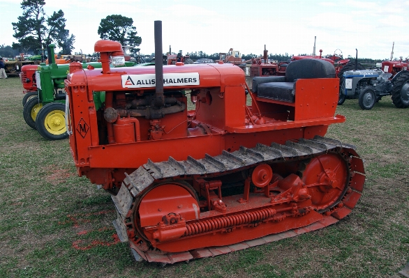 Tractor asphalt farming vehicle Photo