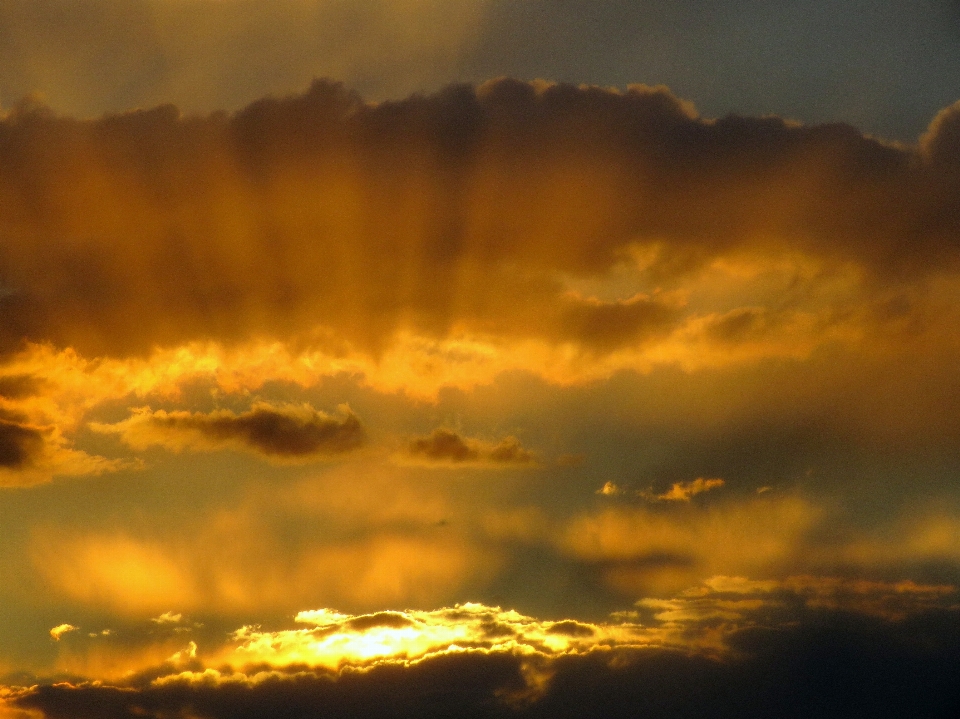 Horizonte nuvem céu sol