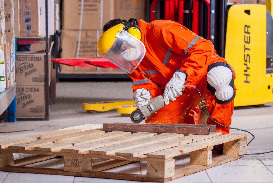 Spielen werkzeug stahl industriell