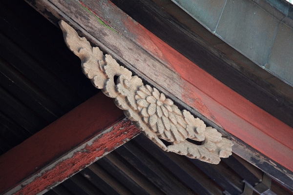 Wing wood floor window Photo