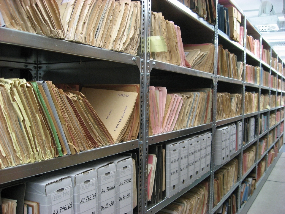 Holz lagerhaus gang bibliothek