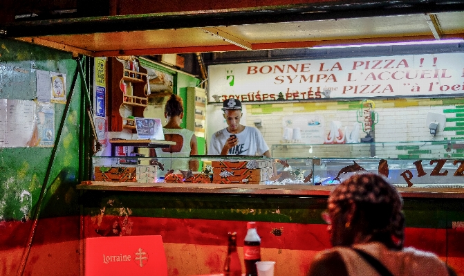 Sokak restoran çubuk yiyecek Fotoğraf