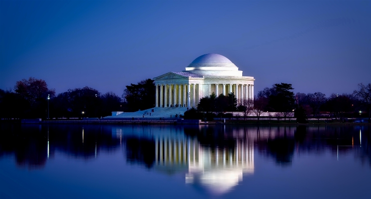 Water structure sunset night Photo