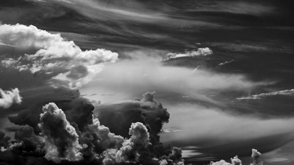 Nube en blanco y negro
 cielo atmósfera