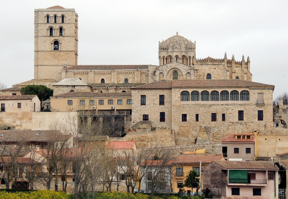 Ciudad edificio castillo
 palacio