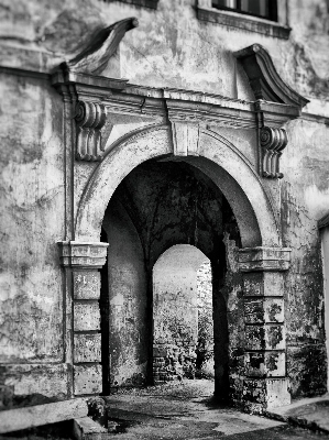 Foto Caminho preto e branco
 arquitetura branco