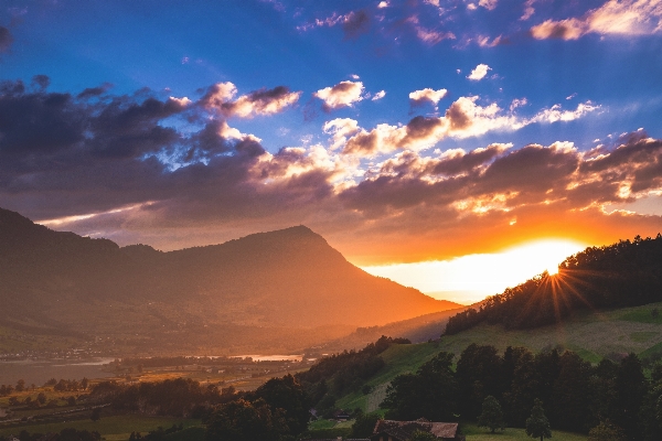 Landscape horizon mountain light Photo